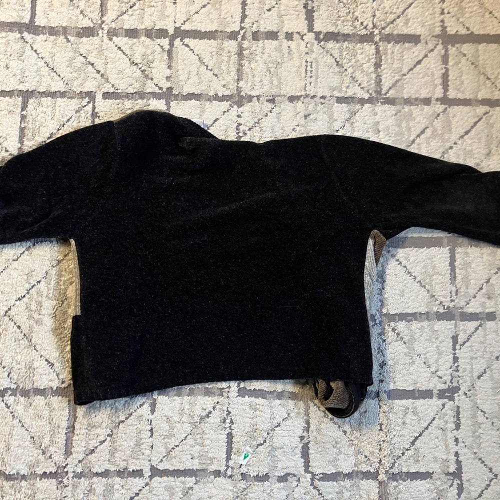 Sweater - Picture 2 of 2